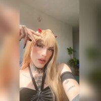 charlotbelucci_'s Avatar Pic