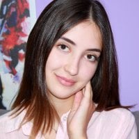 LizzieMcGuir Adlı Modelin Çevrimdışı Sohbet Odası