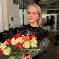 Mari_SweetBabe's Offline Chat Room