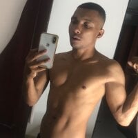Aaronblack1_