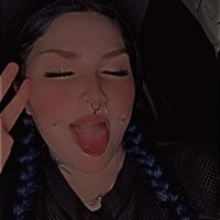 Exotic_Snow_White01's Offline Chat Room