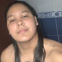 junaiker_roa webcam model