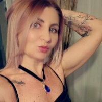 PussyEvely webcam