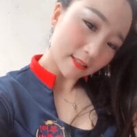 Angie_6666's Offline Chat Room