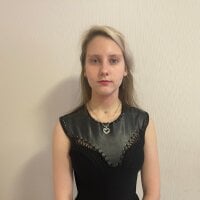 LizaAnderson's Offline Chat Room