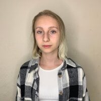 EmiIyNguyen's Offline Chat Room