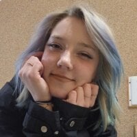 SarahKiss webcam model