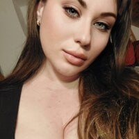 Sweety_FunnyGirl's Offline Chat Room