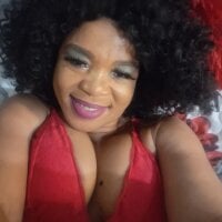 Foxybrownxx1's Profile Pic