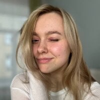 AccaCroyle webcam model