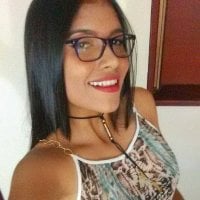 Sofia_Lorens' Offline Chat Room