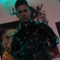henrique_Batman_Latex017