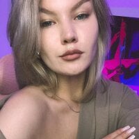 LoretttaMoe's Avatar Pic