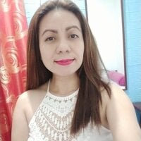 xxxHoneyBee29 webcam model