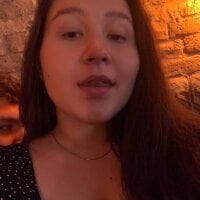 NadinTrixx Adlı Modelin Çevrimdışı Sohbet Odası