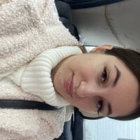 SweetVeronik99's Offline Chat Room