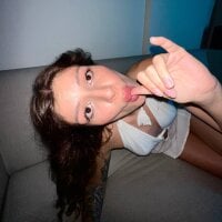 sweet_dinastia's Offline Chat Room