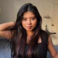 Scarletrose_ model avatar