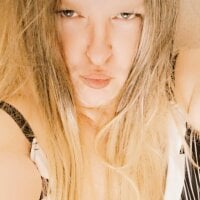 Marie_Sophie_Chevalier's Offline Chat Room