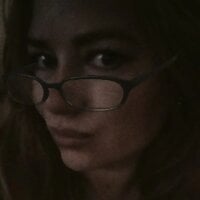 Viorika69's Offline Chat Room