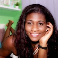 غرفة دردشة ChanelReyes دون اتصال