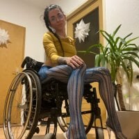 HannahWheelchair's Offline Chat Room