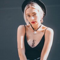 sonya_candy's Offline Chat Room