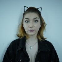 kittyreaven's Offline Chat Room