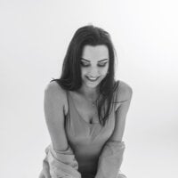 Viki_Bellson webcam model