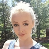 daniellederek's Offline Chat Room