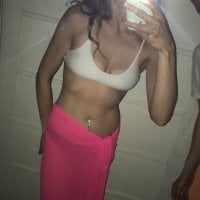 madeemathews Adlı Modelin Çevrimdışı Sohbet Odası