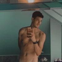 OusadiaBoy webcam