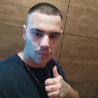 lucasauras444 webcam