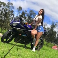 Model evelyn_11