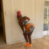 Roundkinkyass
