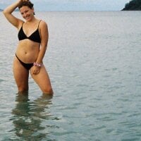 ห้องแชทออฟไลน์ของ nikkistaysathome