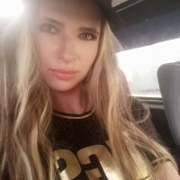 EmilyWildes' Offline Chat Room