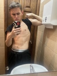 AxelChaise webcam