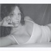lea_belle_ webcam