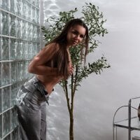 CamillaLarson's Avatar Pic