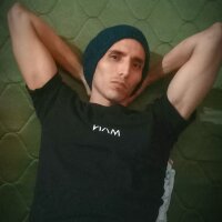 Shariel04's Offline Chat Room