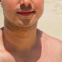 Latinboy305 webcam