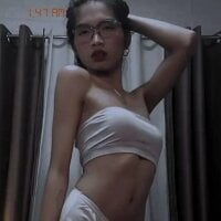 XxWildTsClaraHugeCockxX