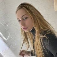 GuinevereAllman's Offline Chat Room