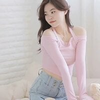 petiteasianslut's Offline Chat Room