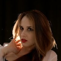 E_l_i_z_a model avatar