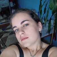 MonroeRoxi webcam