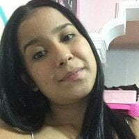 CanelaHot_33's Offline Chat Room