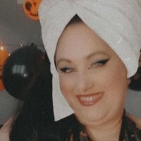 FuckHugeTits webcam model