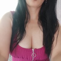 QueenMilfKataleya webcam model